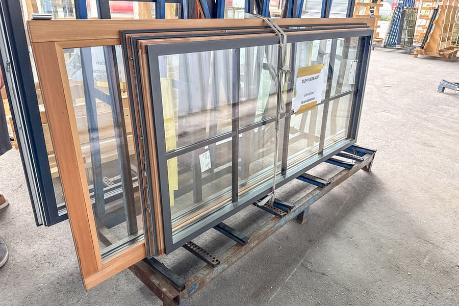 2 Holz/Alu Terrassentürflügel, je 3-fach verglast